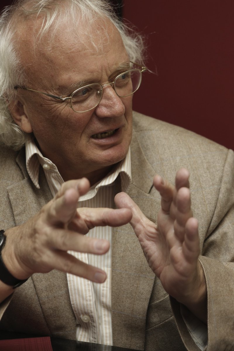 Hiller, Wilfried - click here